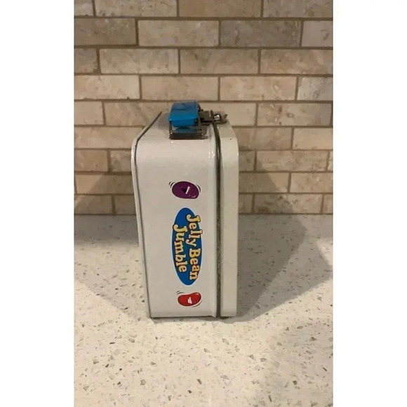 Jelly Bean Jumble - The Candy Grabbing Game! Tin lunch box - Picture 4 of 5